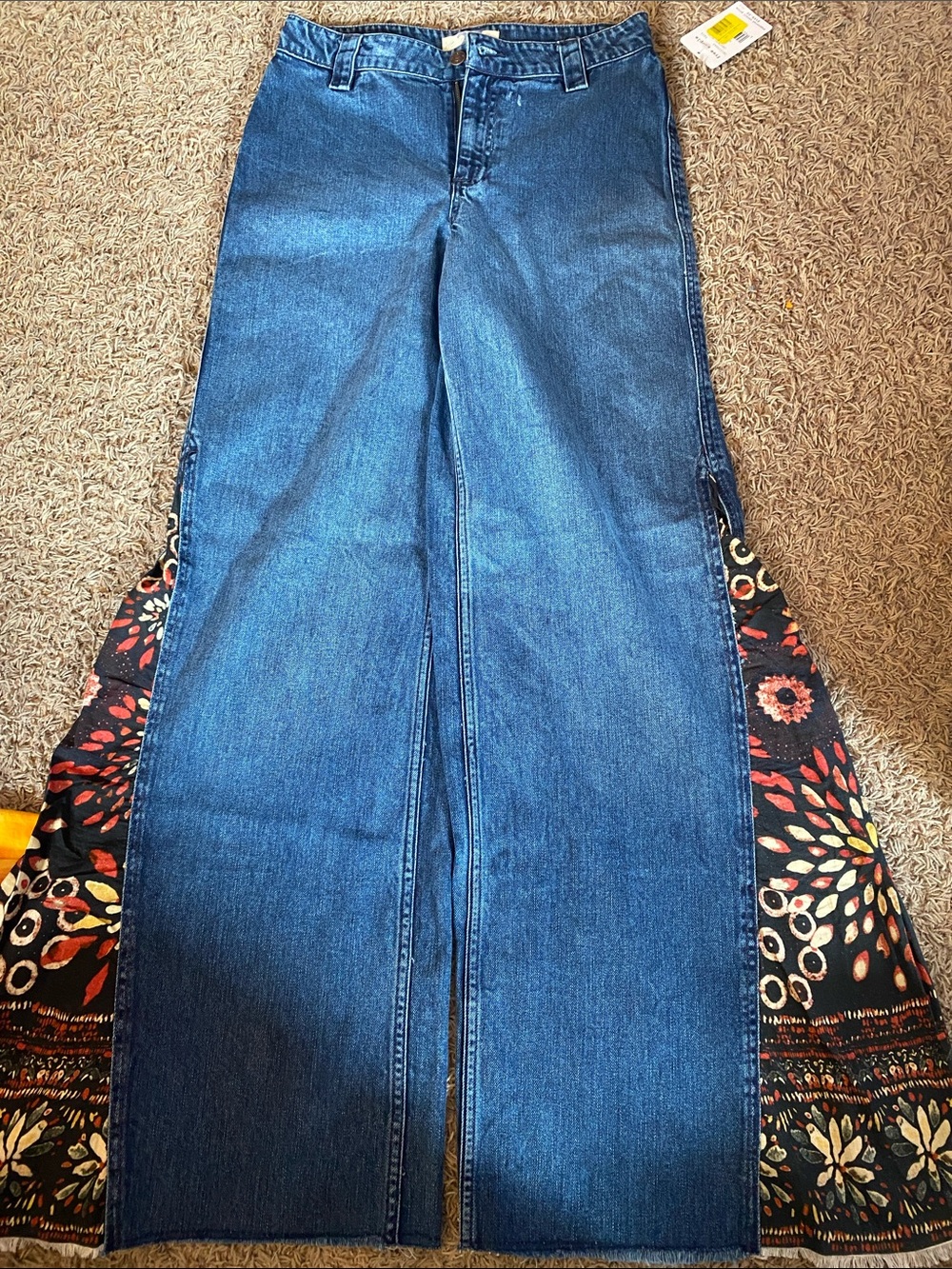Womenβs Blue Denim Wide-Leg Jeans with Patterned Side Panels